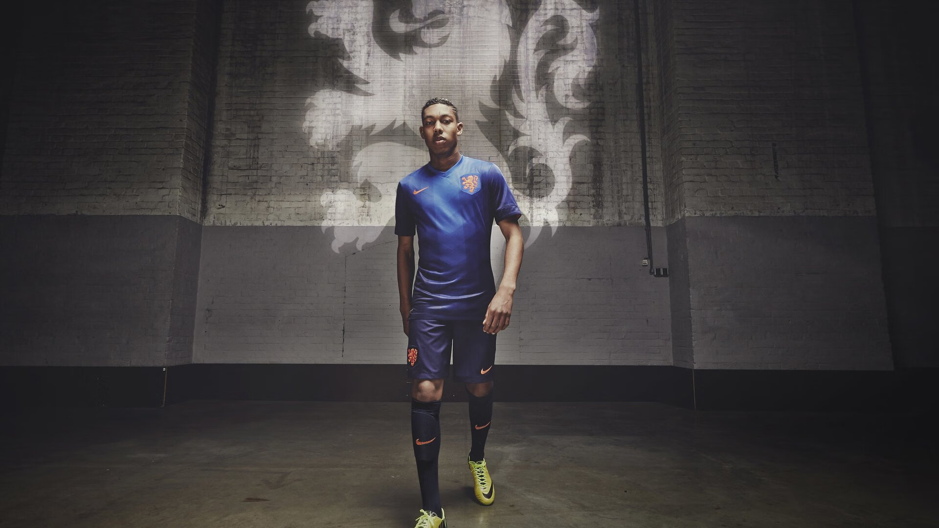 虎口夺食，红牛二队惊天逆袭，阿隆索老将亮剑定乾坤